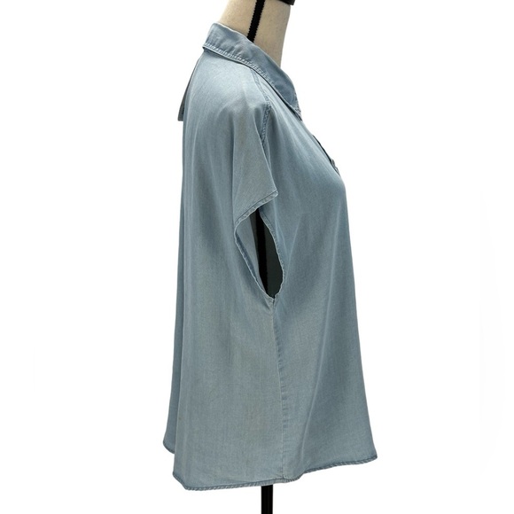 Calvin Klein Jeans Short Sleeve Collared Button Down Shirt - Light Blue - size M - Picture 2 of 12